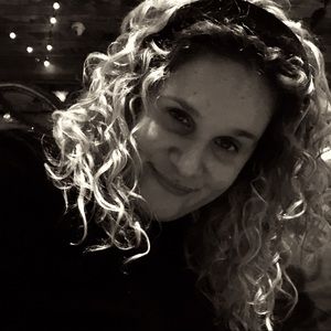 Meet your Posher, Gina